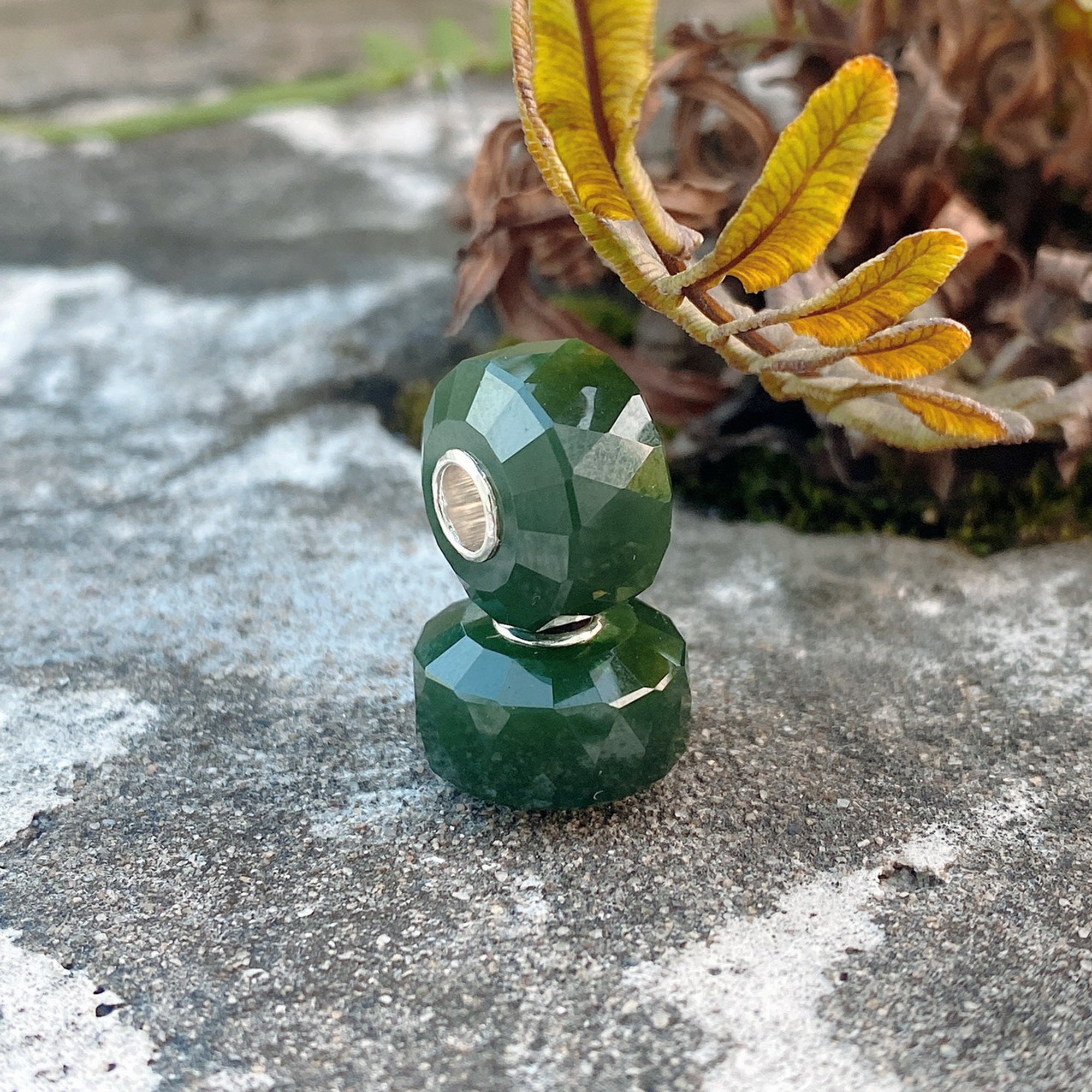 Green Nephrite Jade Bead Cylinder Shape