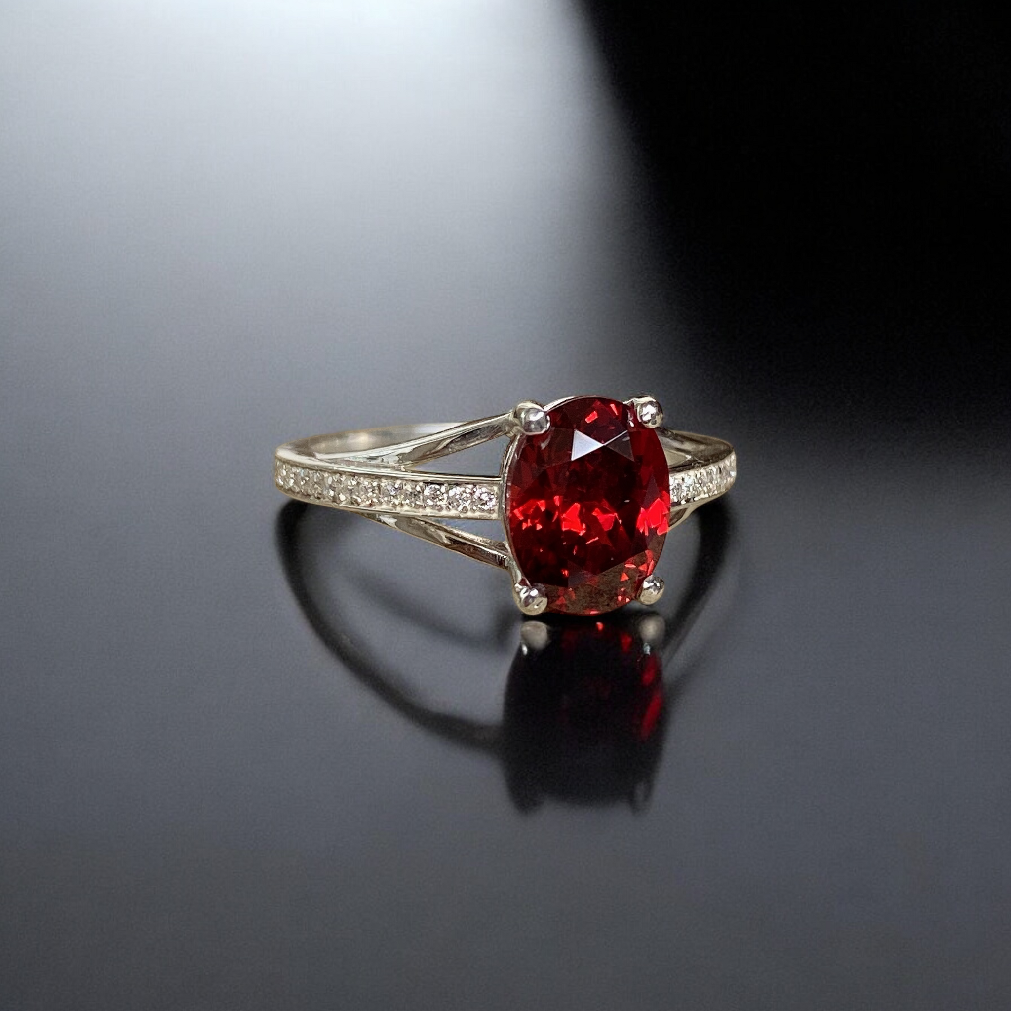 Garnet Ring Tripple Band