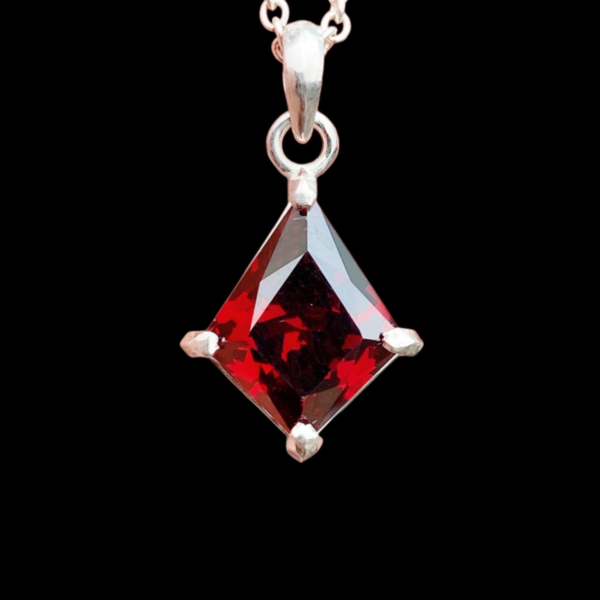 Garnet Necklace Kite Cut