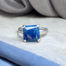 Natural Sapphire Ring Spinner