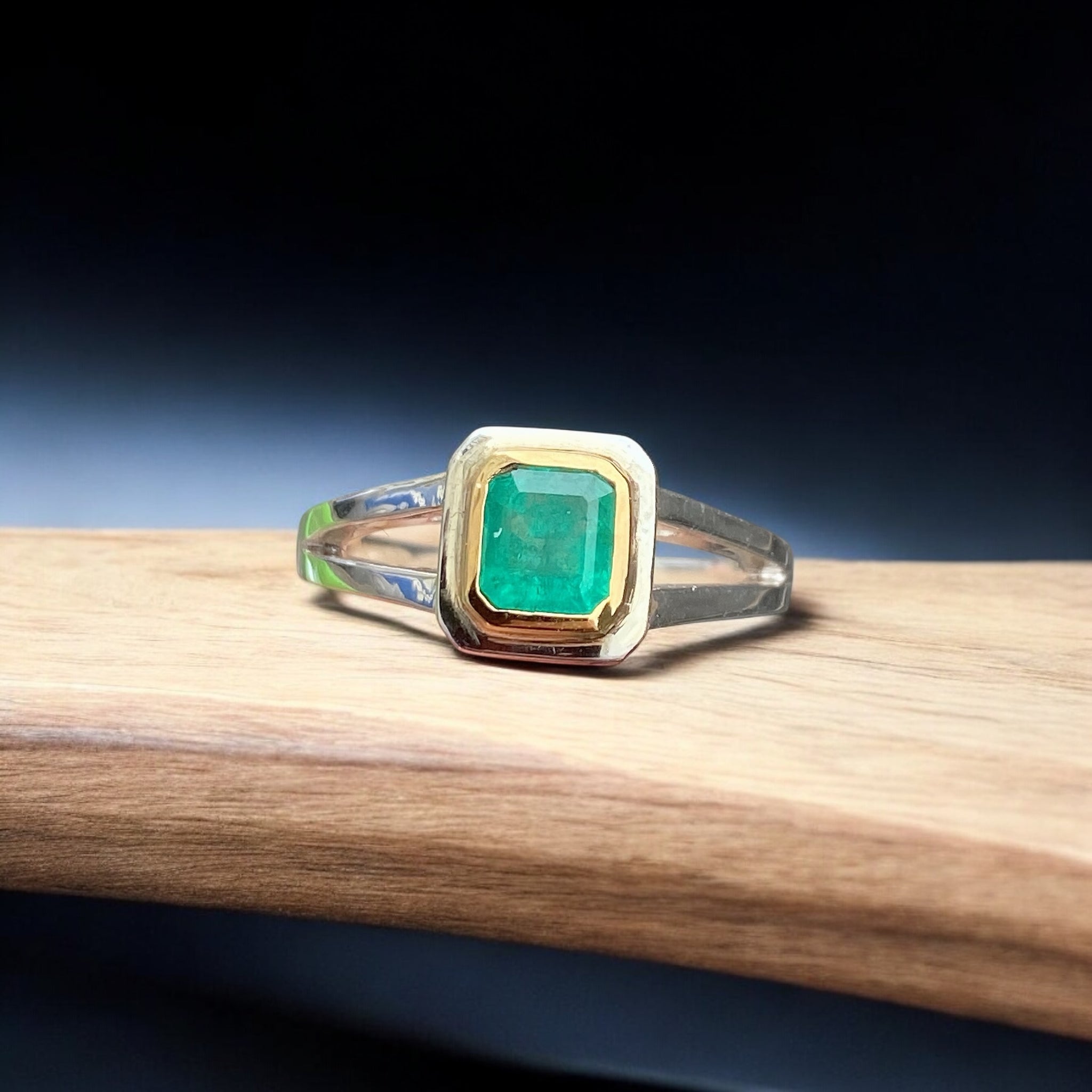 Emerald Ring 14K Gold Setting