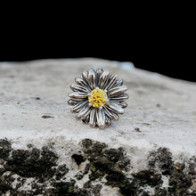 Wild Daisy Flower Bead With Moissianite