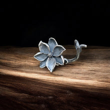 Magnolia Flower Bead