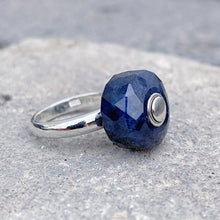 Sapphire Ring Spinner