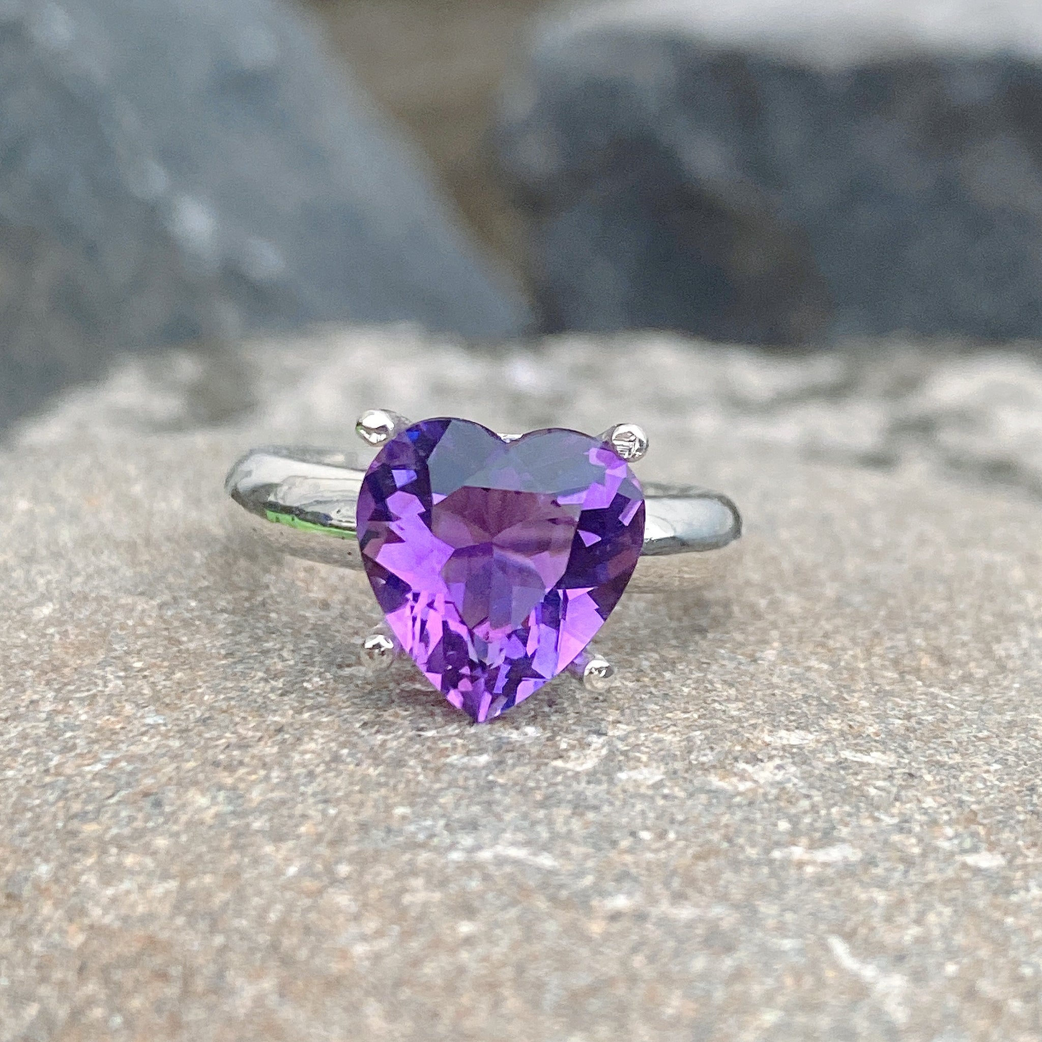 Heart Amethyst Ring