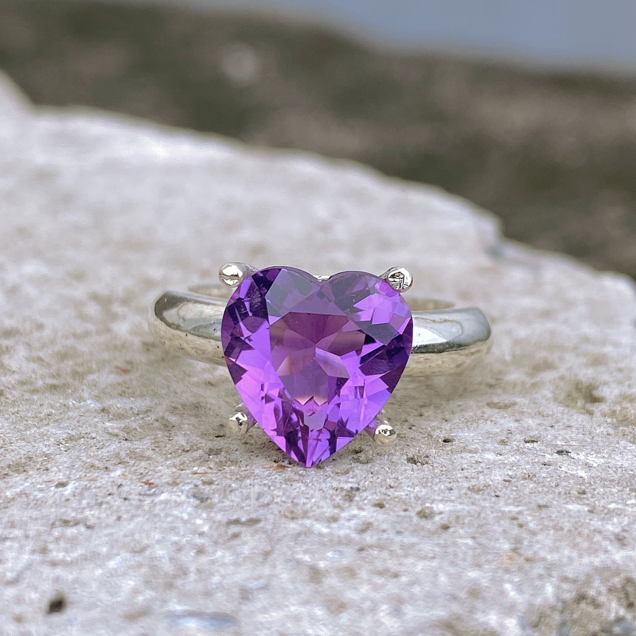 Heart Amethyst Ring