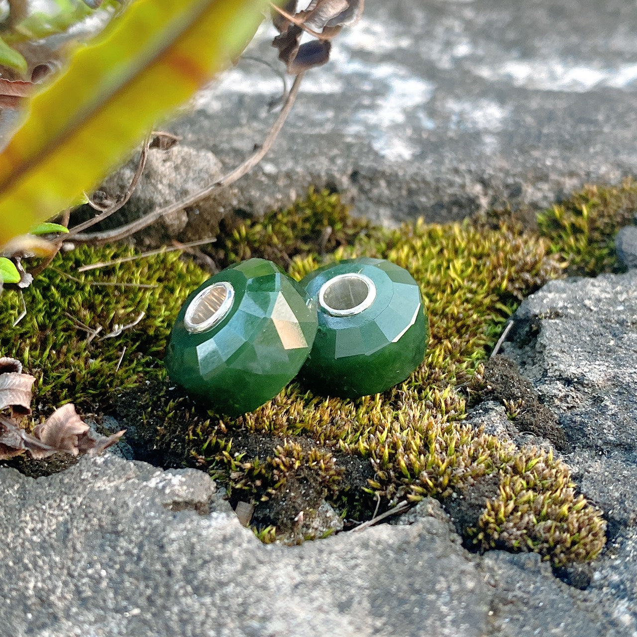 Green Nephrite Jade Bead Cylinder Shape